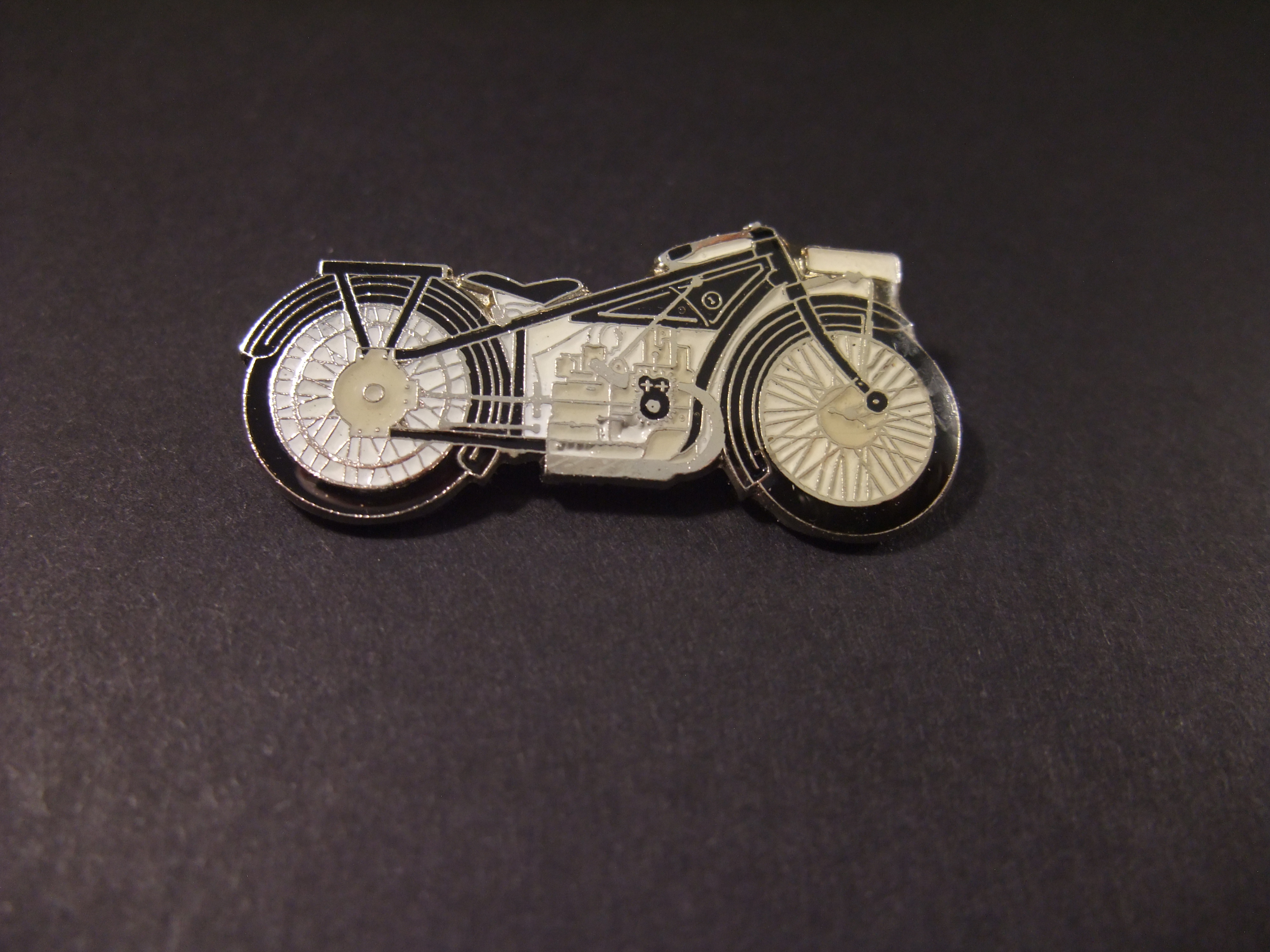BMW R 32(1923) eerste motor die door BMW is geproduceerd